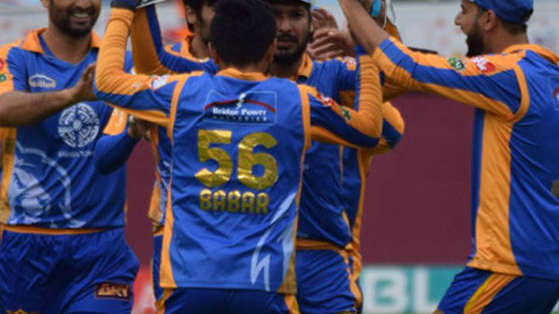 Peshawar Zalmi vs Karachi Kings