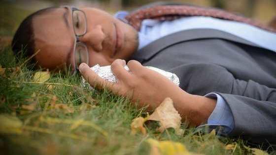 Jovii Pegues decided to honor the love of his life with a romantic photoshoot. He posted the pictures of him and his. . . Chipotle burrito to his Facebook page. Check out his pictures and see how much you can relate. #RelationshipGoals