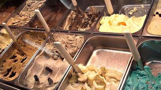 Sweet, salty, and a must-stop on your OBX vacation. This list highlights some of the best ice cream and froyo shops on the Outer Banks, then voted on by YOU to rank the Top 10!