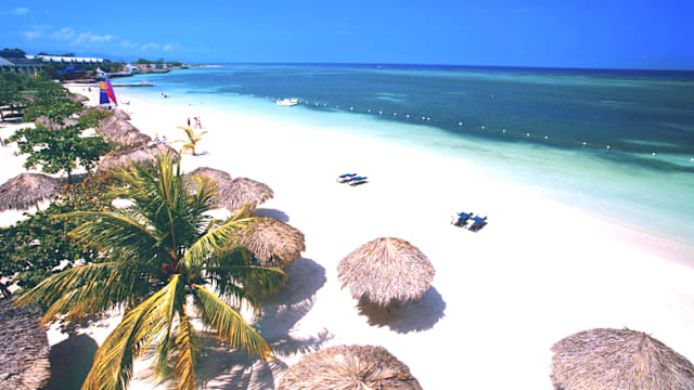 Here are the top experiences that you can have when you are on Montego Bay. Managers of Jamaica all inclusive hotels will help you get unlimited fun and Caribbean flavour.