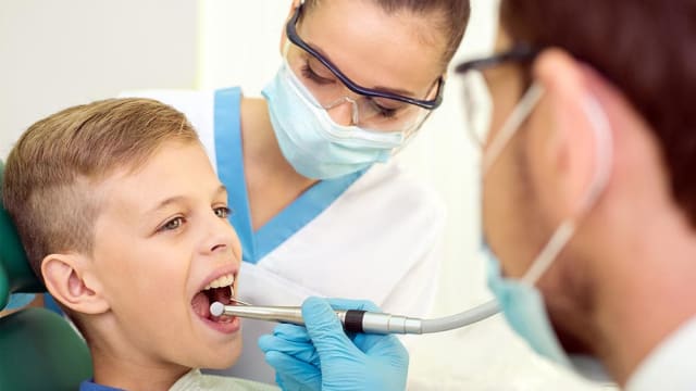 How do I find the best dentist near me? The answer is you can find the best dentist in Delhi or anywhere else in India today with the help of internet.