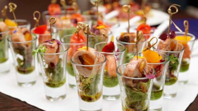By BenonsCatering