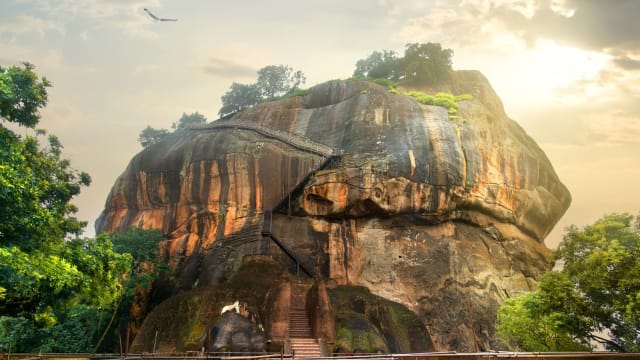Recognise this mammoth size rock that was once a fortress built by Sri Lanka's king? Here are 3 unique views of this big,  beautiful, rock!