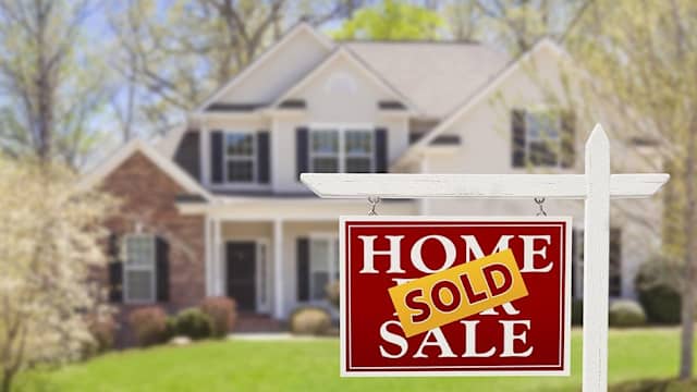 Are you looking for a place to retire, a second home, or considering an investment property? Yes? Look for your luxury dream house in the Cape Cod real estate.