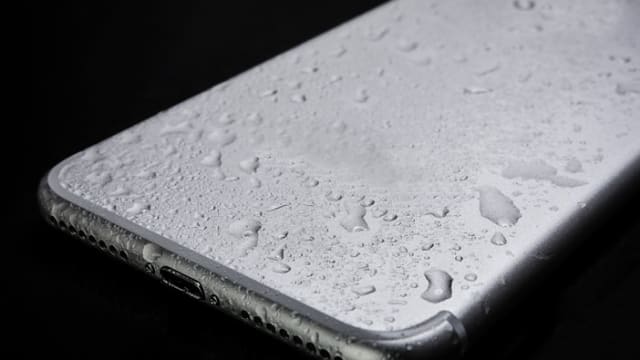 Most people assume that waterproof smartphones are useful only during the monsoon season. However, that is far from the truth. Waterproof smartphones are not only useful during the rainy months but throughout the year.