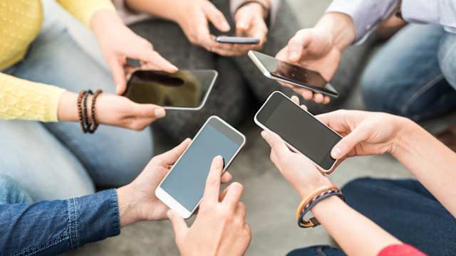 Do you remember the days where mobile gaming was limited to the one or two standard games your phone came with? Here are some of the classic games that paved the way for some of today's favorites.