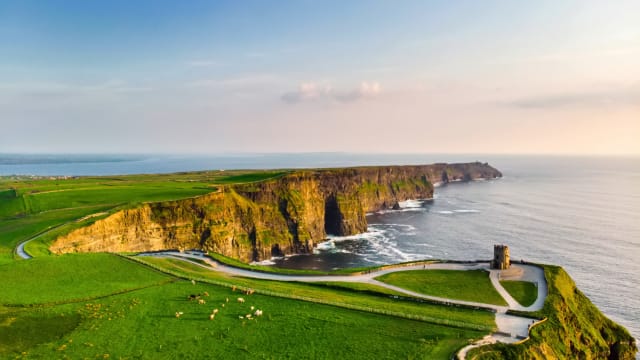 Let the somewhat-qualified relationship experts at Make a Date of It (makeadateofit.com) guess what kind of relationship you are in based on your dream trip to the Emerald Isle.