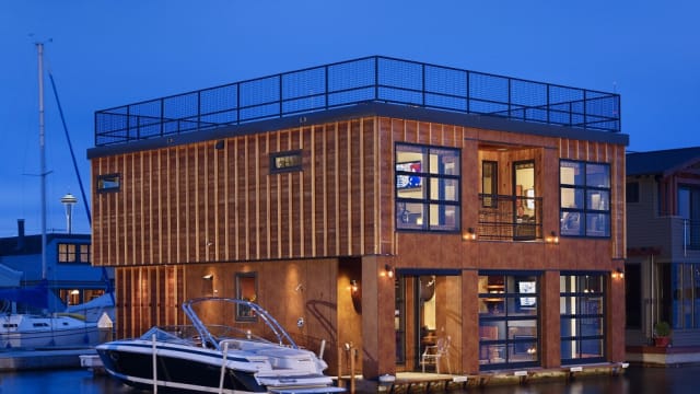 Conoce esta residencia acuática en Lake Union, situada en Seattle, Washington y diseñada por el despacho Designs Northwest Architects.