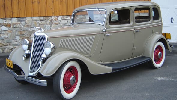 Actualmente resguardado en Las Vegas, el Ford Model 40 730 Deluxe de 1934 en el que murieron Bonnie y Clyde cuenta con 167 orificios de bala.