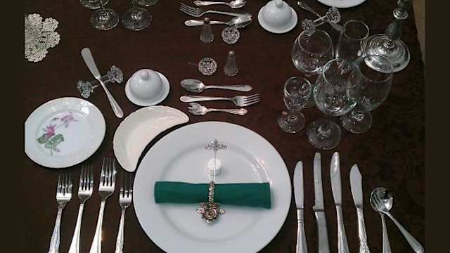 How are your table manners? Could you survive a meal with the Queen of England?