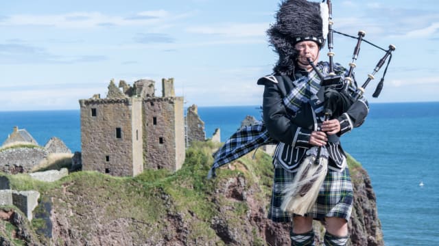 How well do you know the country of kilts, bagpipes, and whiskey?
