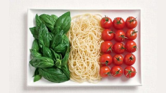 Can you name the countries whose flags are made out of their local foods?
