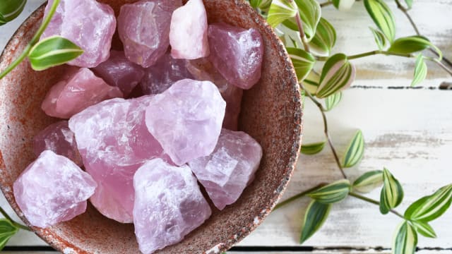 Do you believe in crystals? What about crystals for deciding what type of person you should be with? Choose your crystals and see the result!