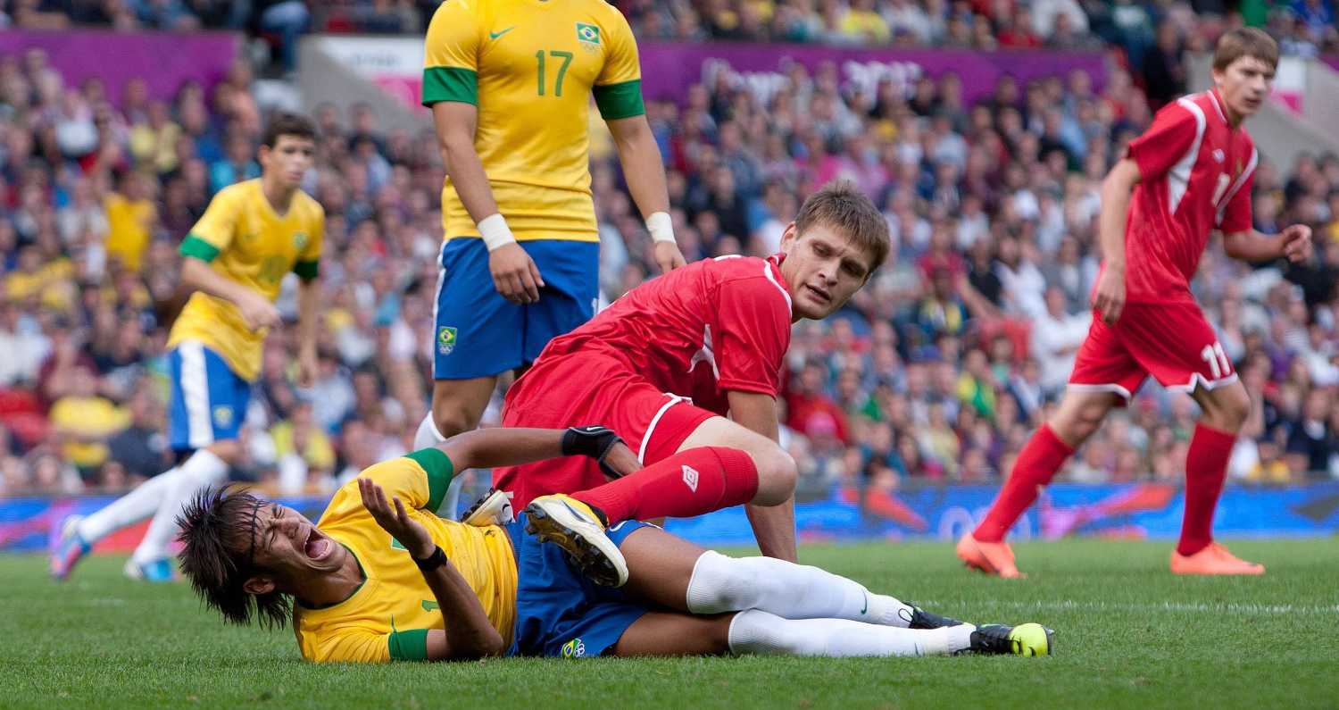 za chto kapitana ukusila sobaka kto