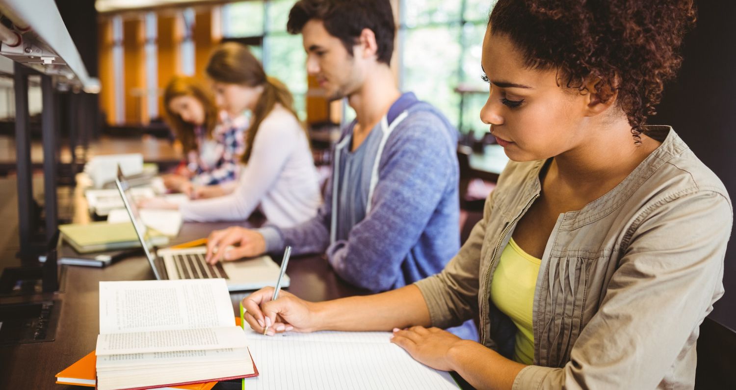 Essay way. EF студенты. Студенты обои. Фотография Education. Студенты изучающие IELTS.
