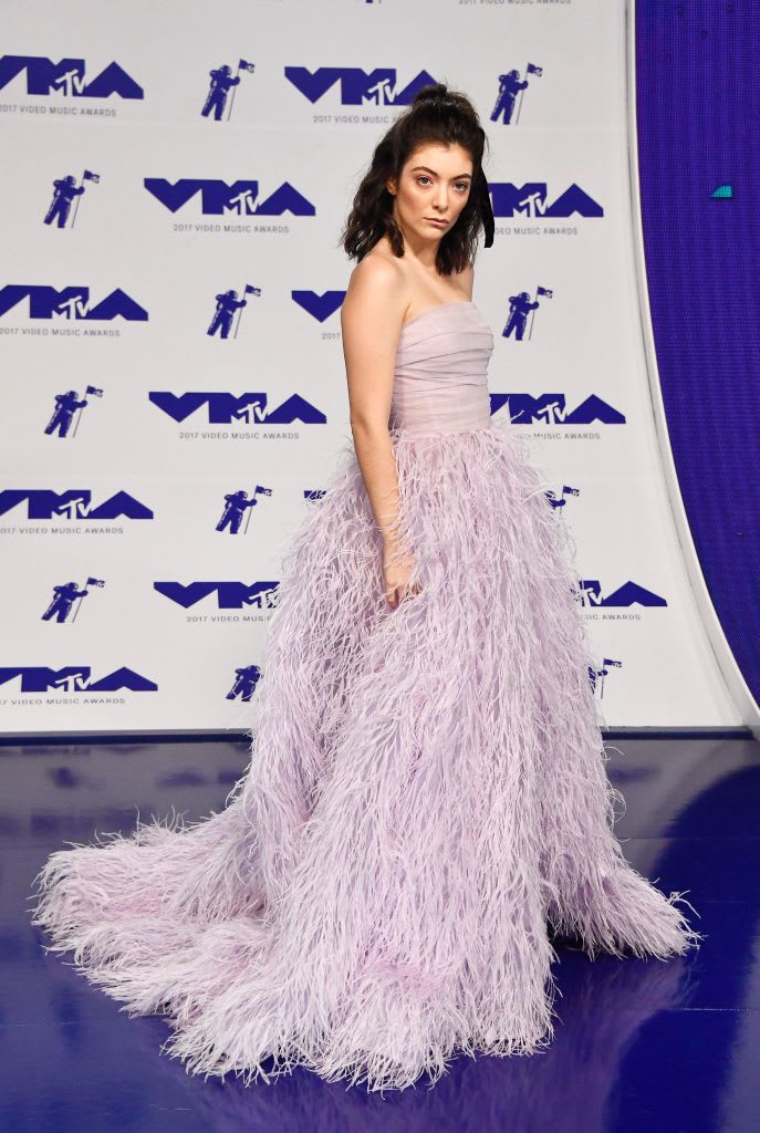 פרוגי סטייל אסור לפספס הלוקים הגדולים מטקס ה Vma