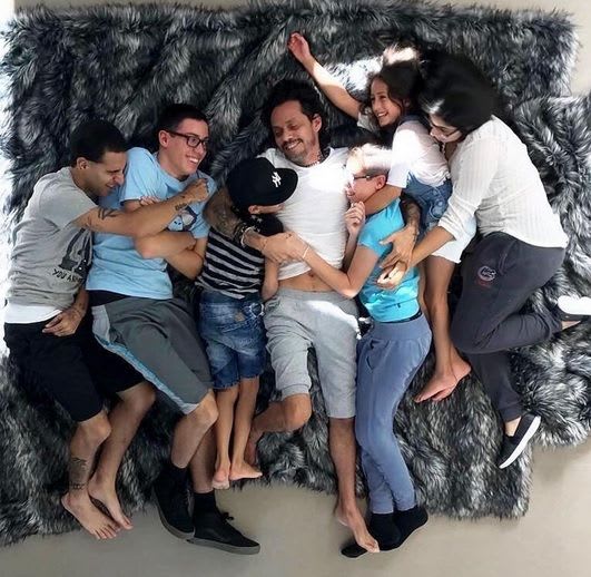 Murió la madre de Marc Anthony, la