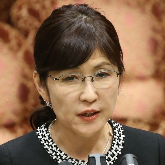 稲田朋美防衛相