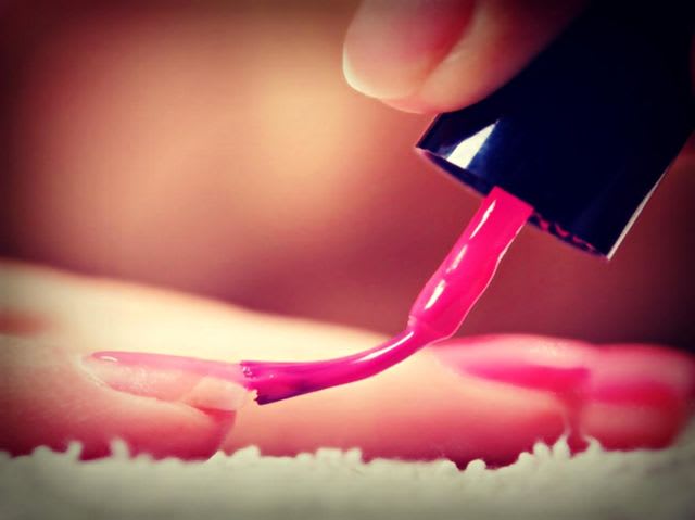 rainbow orange color yellow red Polish Playbuzz Wear? Nail You Color Should What