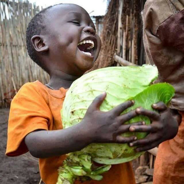 Crianças sorrindo Crianças sorrindo