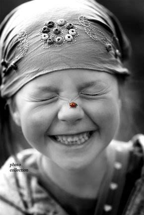 Crianças sorrindo Crianças sorrindo