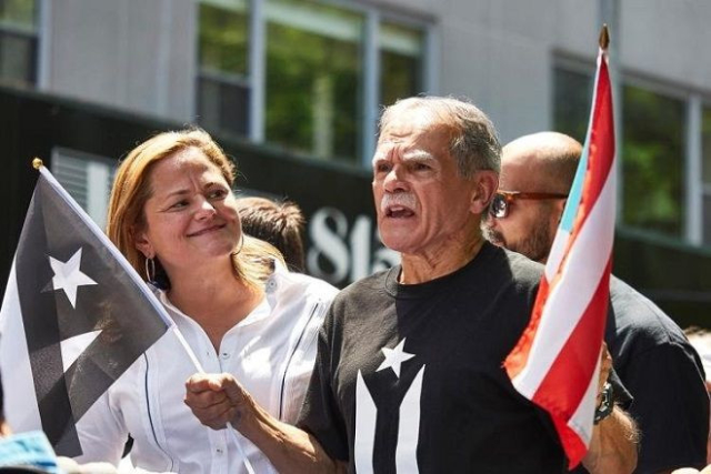En 1981 el Gobierno de Estados Unidos afirmó que López Rivera fungió como miembro activo de las Fuerzas Armadas de Liberación Nacional de Puerto Rico (FALN), grupo armado con el que el político puertorriqueño amasó una conspiración para derrocar el Gobierno de EE.UU, de acuerdo con las declaraciones de la justicia de esa nación norteamericana. 