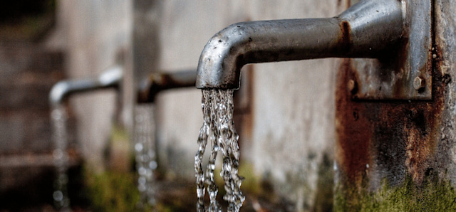 An Israeli startup developed portable, low-energy condensers that can help in water shortages and emergencies.   Watergen’s products extract and purify water from the air. They use heat-exchangers to condense it, by cooling the air to its dew point (the temperature at which water vapour condenses to form liquid). The liquid is then filtered and purified using carbon, and remaining bacteria are eliminated with ultraviolet rays.  READ MORE. 