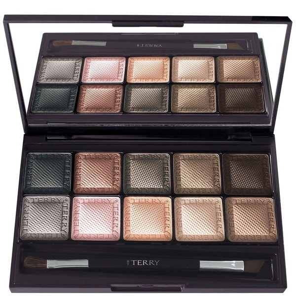 This ultra-luxurious eyeshadow palette features a a gradient of 10 shades in ultra use-able shimmering shades, meaning you can create a pretty, glittery look for day-to-day wear, or a sparkly, smokey look for a sexier nigt-time look. Also includes a convenient double-sided applicator brush featuring a broad head for blending and a firmer, angled, head for more precise lines.RRP: £69 allbeauty price: £62.10 
