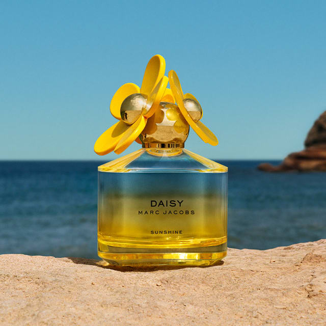 Inspired by sunny days and the sparkling heart of daisy girls everywhere, Limited-edition Daisy Sunshine brings a bright, sunny twist to the classic Daisy fragrance. White strawberry and marigold make up the fruity and floral top and heart notes, while white woods make up a feminine base. RRP: £57.00 allbeauty price: £47.00 