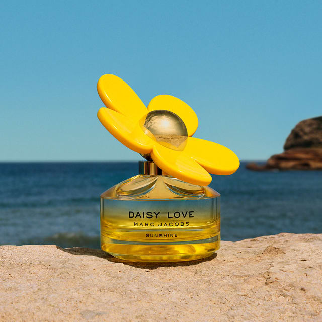 Inspired by sunny days and the sparkling heart of daisy girls everywhere, Limited-edition Daisy Love Sunshine brings a bright, sunny twist to the classic Daisy fragrance. With fruity top notes of bergamot, a floral citrus heart and a feminine cashmere musk base. RRP: £57.00 allbeauty price: £47.00 