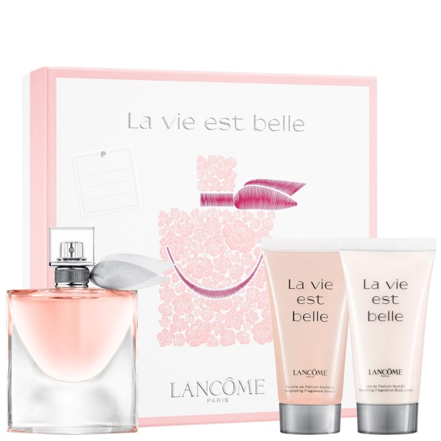 Lancôme La Vie Est Belle Eau de Parfum Gift Set (50ml) Lancôme’s best-selling feminine fragrance, La Vie est Belle captures the luminosity of magnolia essence and inspires the idea of natural and simple beauty, joy and pleasure in small things. Incarnated by Julia Roberts, this gourmand yet elegant scent is a universal declaration to the beauty of life. With heart notes of iris, pear orange blossom and jasmine, and a patchouli base. Set includes:Eau de Parfum Spray (50ml), Nourishing Body Lotion (50ml) and Invigorating Shower Gel 50mlRRP: £72.00 allbeauty price: £61.20 