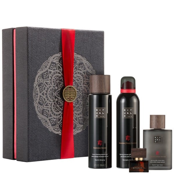 The Ritual of Samurai - Refreshing Collection Gift Set RRP: £39.50 Our Price: £32.00 Inspired by Samurais, who took the utmost pride in their appearance in order to fight their battles effectively, this exciting collection from Rituals is based around power, control and confidence! Featuring a re-usable storage box, this set contains everything needed for to face the day ahead - from foaming shower gel and Aftershave to Shaving Gel and Eau de Parfum. Consider this for the poised professional in your life. 