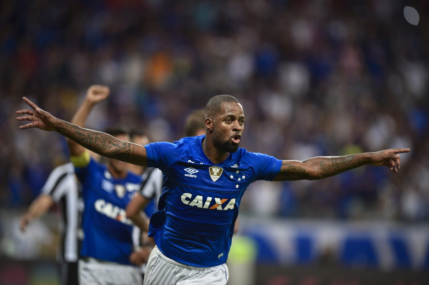 Rodinei e Flamengo sofrem com memes após derrota para o Corinthians - Lance  - R7 Futebol