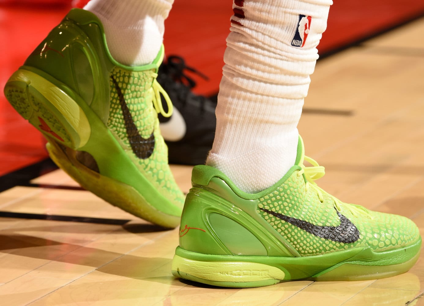 NBA loosens color restrictions on sneakers - ESPN