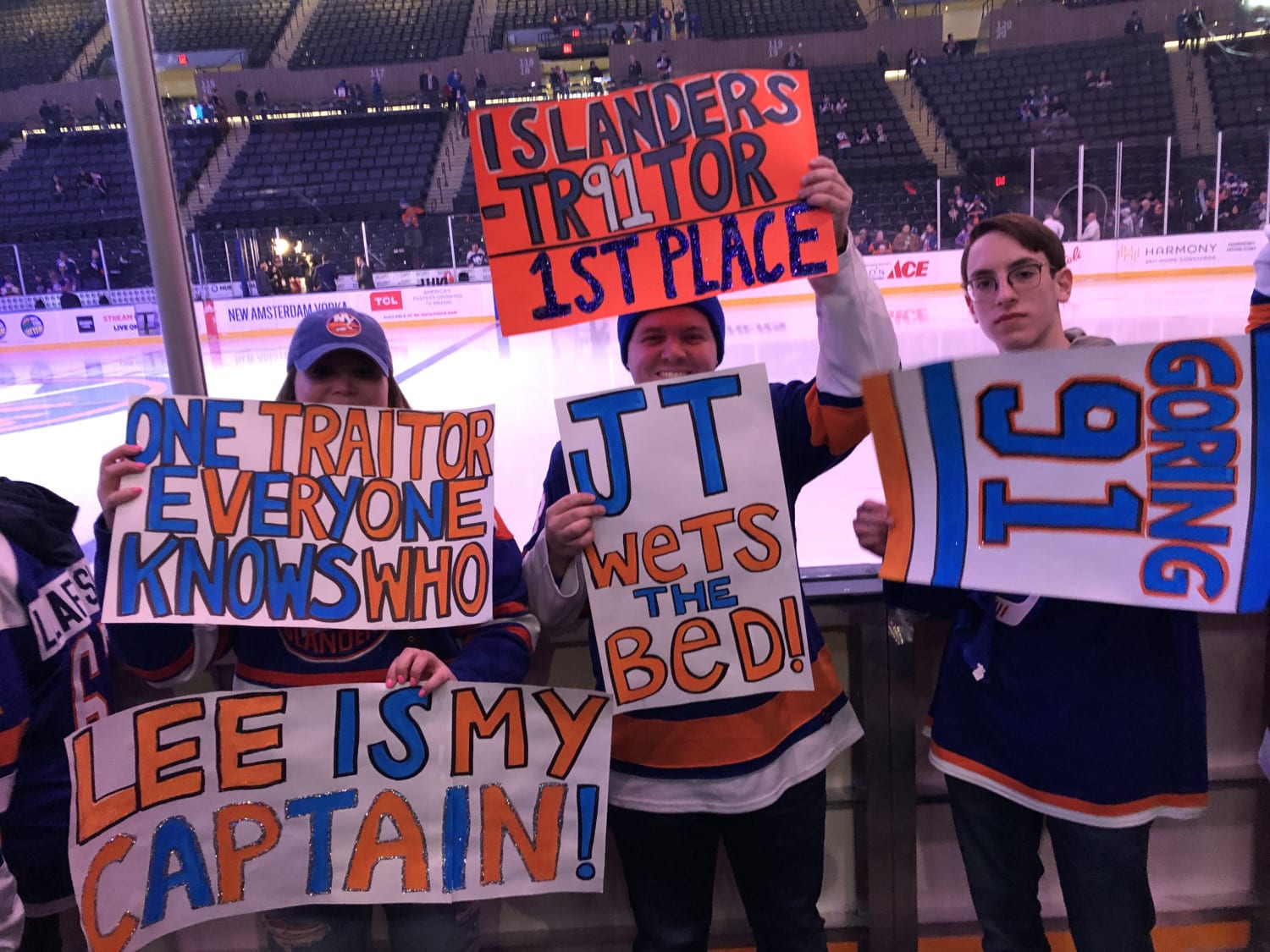 What Islanders Fans Did With John Tavares Jerseys - Lighthouse Hockey