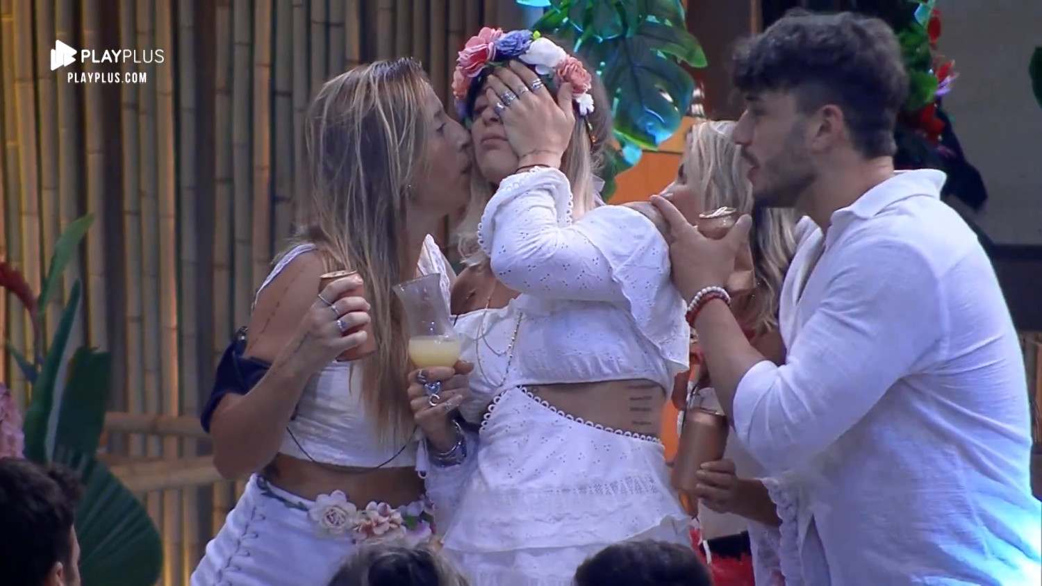 Veja Como Bifao Reagiu Ao Romance Entre Tati E Guilherme A Fazenda R7 A Fazenda 11