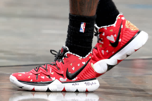 kyrie 8s