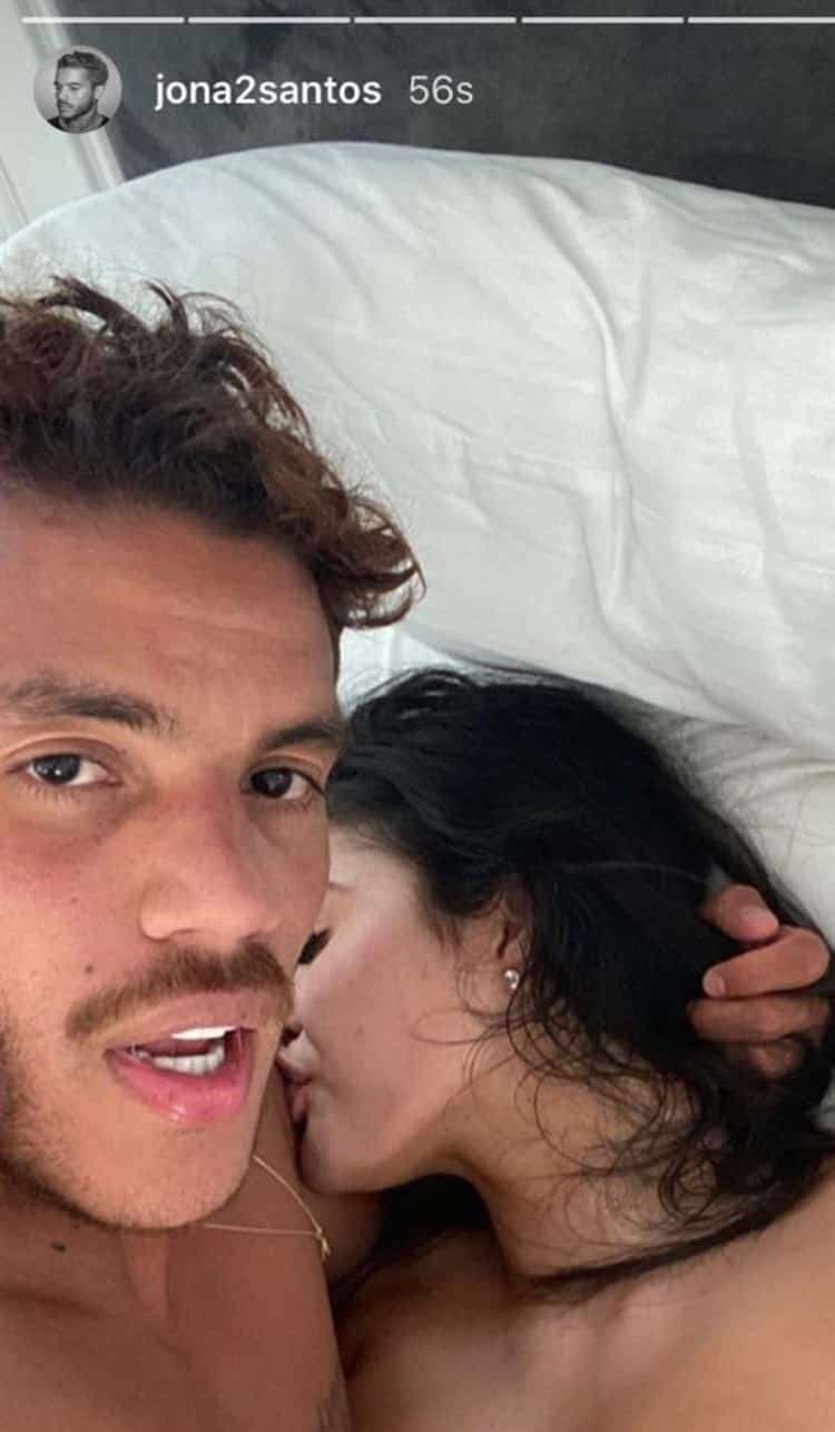 Quién es la de la foto con Jonathan dos Santos?