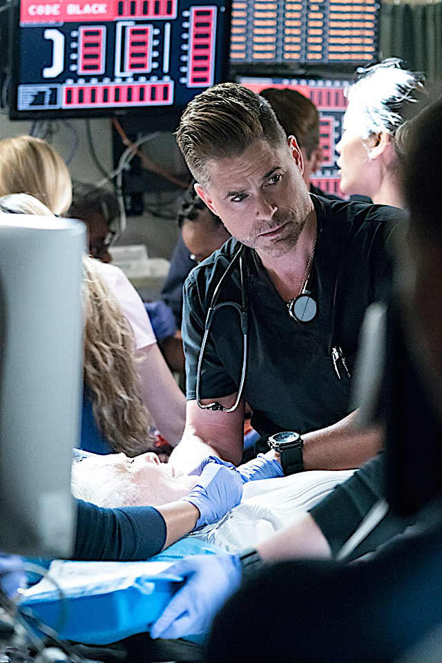 This by-the-numbers medical drama follows the doctors in the emergency room at Angels Memorial Hospital, and stars Marcia Gay Harden and Rob Lowe as attending physician friends.