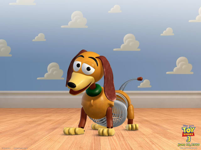 Slinky está presente el los todos los films de  Toy Story.
