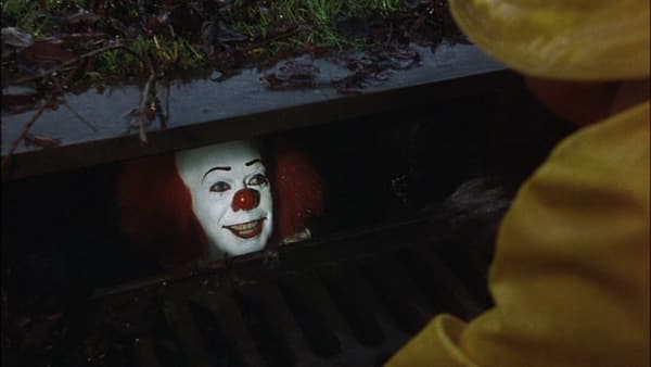 Bill Skarsgård ha ammesso che dopo aver dato la vita a Pennywise ha avuto incubi costanti durante le riprese.