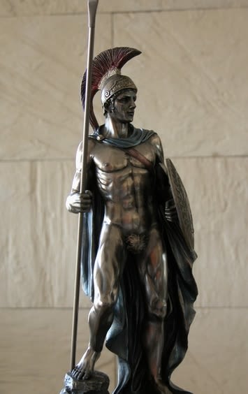El dÃa martes toma su nombres del planeta Marte, que durante la Edad Media estaba ligado al Dios de la Guerra -Marte para los romanos y Ares para los griegos-, sÃmbolo de la destrucción, la sangre y la violencia.