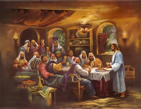 Fueron 13 las personas que participaron en la última cena la noche antes de que Judas traicionara a Jesús. Desde entonces en muchas culturas evitan sentar a 13 personas en una misma mesa.
