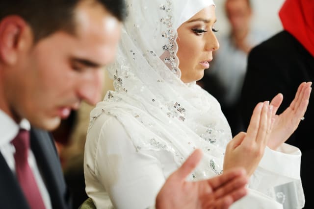 Una boda musulmana celebra la unión de dos familias, más que la de los propios novios, por ello son tan importantes los obsequios.  