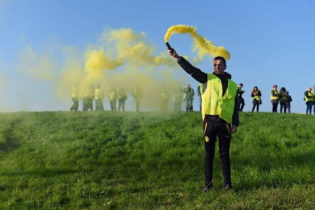 Gilets Jaunes Le Gouvernement Maintient Son Cap