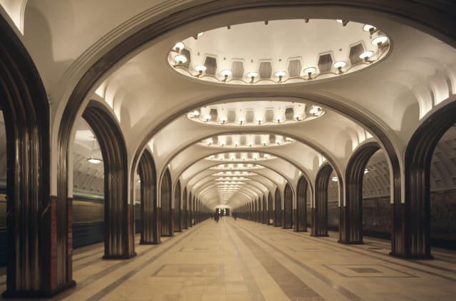 La estación Mayakóvskaya del metro de Moscú 