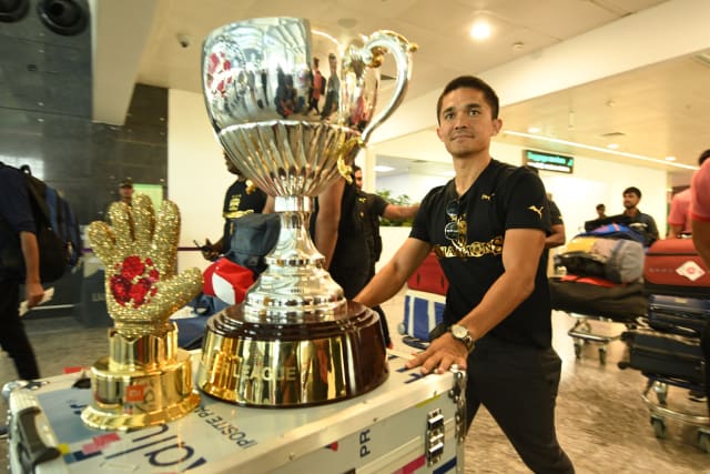 Sunil Chhetri Bengaluru FCs captain had the responsibility of taking the ISL trophy around as they arrived at the Kempegowda International Airport in Bengaluru on Monday