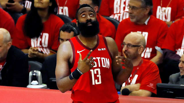 Todavía le quedan muchos años de carrera por delante, pero ya se ha ganado estar en la lista de los mejores jugadores zurdos. 'La Barba' ya cuenta con un MVP, siete participaciones en el All Star y dos temporadas como máximo anotador de la NBA. Su próximo objetivo, el asalto al anillo.