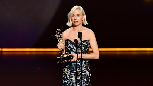 Al ser premiada por su rol principal en la serie Fosse/Verdon y subir al escenario, dirigió su discurso al empoderamiento de las mujeres, en especial a las de color. Pidió que todas sean tratadas con valor e igualdad. "Las actrices de color solo ganan .52 centavos por cada dolar que gana su compañero actor blanco" añadió. De esta forma pidió que la próxima vez que una mujer hable para pedir lo que necesita para realizar su trabajo, la escuchen.