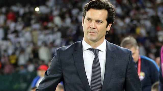 Exfutbolista y entrenador argentino. 43 años.